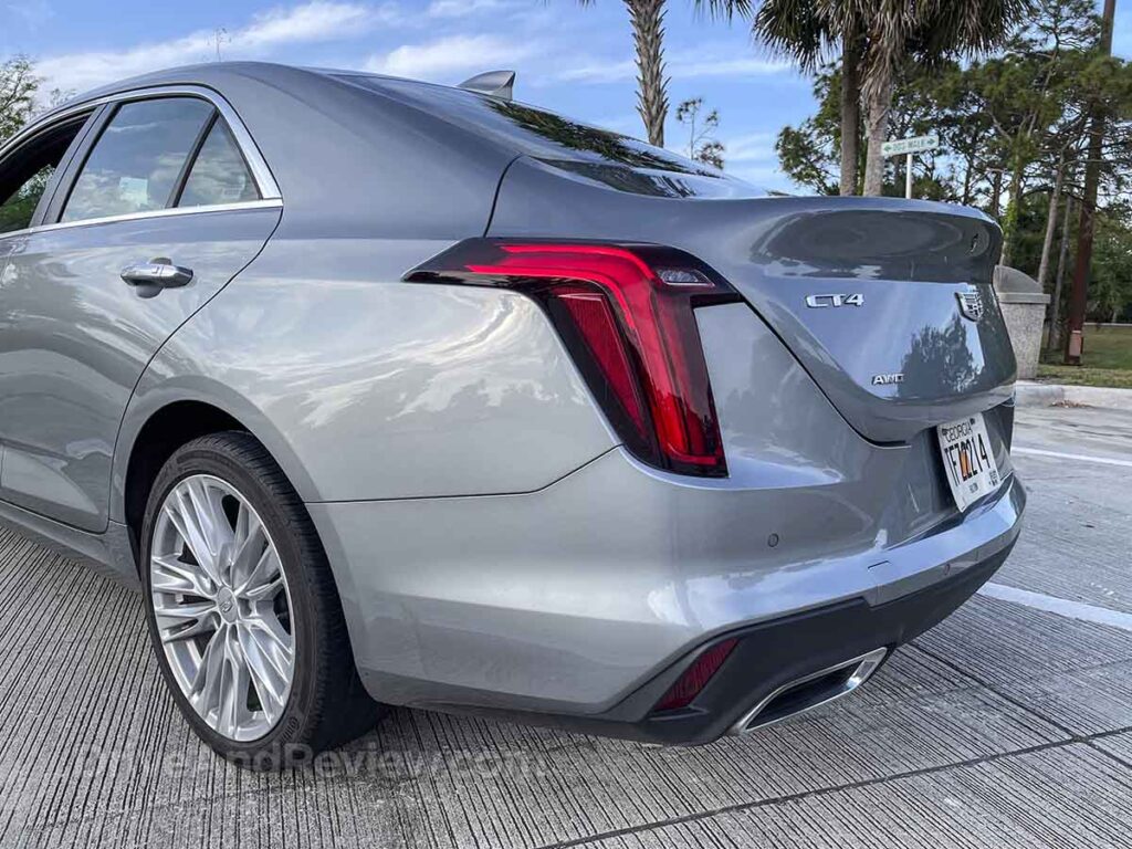 2023 cadillac ct4 tail lights