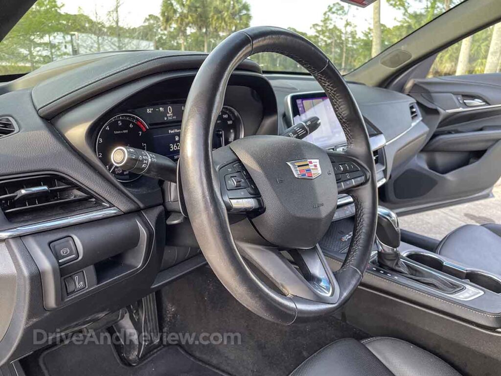 2023 cadillac ct4 steering wheel