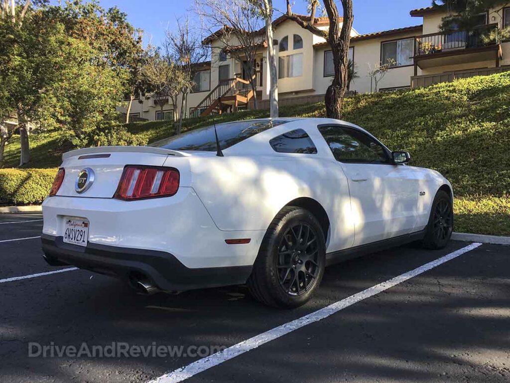 White 2012 mustang gt rear 3/4 view